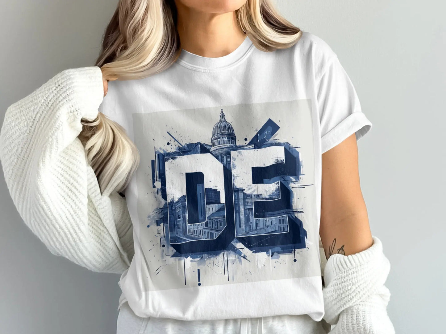 Small State Big Moves DE Apparel