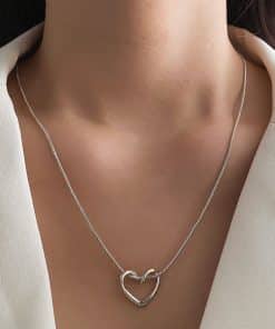 Niche Hollow Heart Necklace For Women