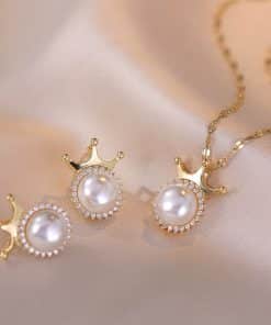 Crown Pearl Geometric Special Interest Light Luxury New Design Sense Pendant Elegant Outfit