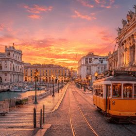 Solo Travel Tips: 9 Future-Proof Strategies Now
