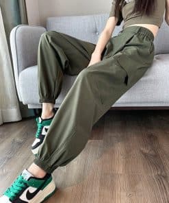 Loose pocketed harem trousers for women