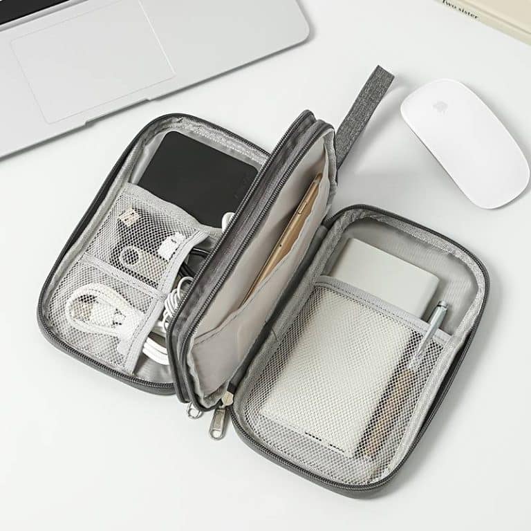 Travel cable and charger organiser pouch with elastic loops