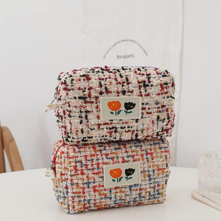 Travel makeup and cosmetic storage organizer pouch