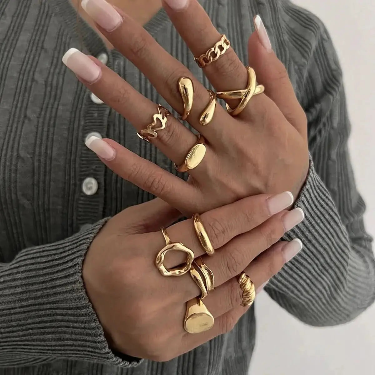 10-piece-alloy-geometric-ring-around-the-world-in-a-rush-1163046