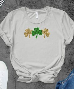 4-leaf-clover-clothing-around-the-world-in-a-rush-1876995