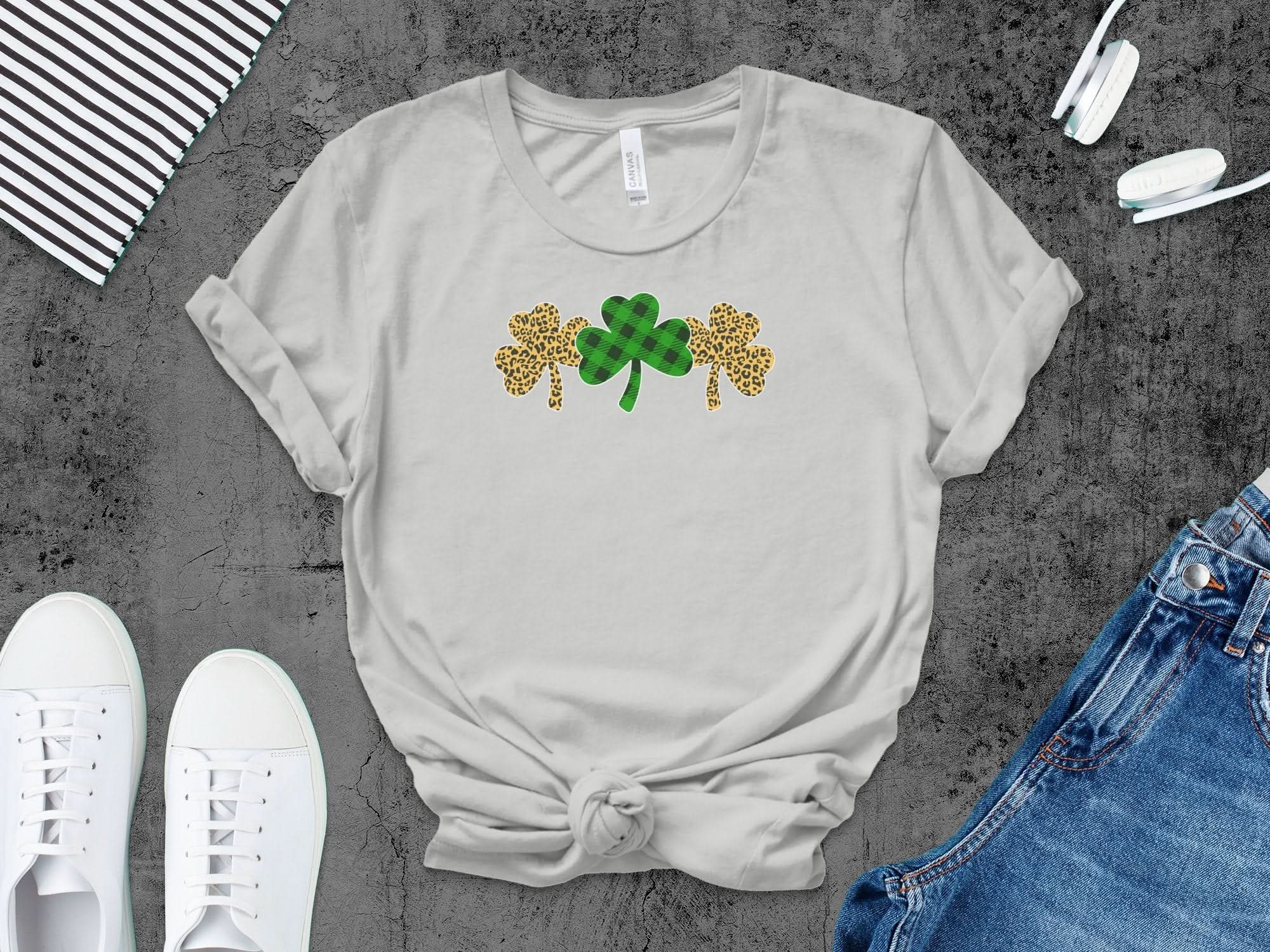 4-leaf-clover-clothing-around-the-world-in-a-rush-1876995