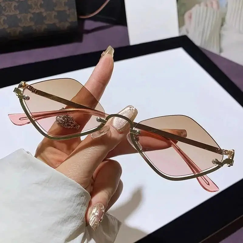 cat-eye-sunglasses-with-gold-metal-frame-around-the-world-in-a-rush-5426150