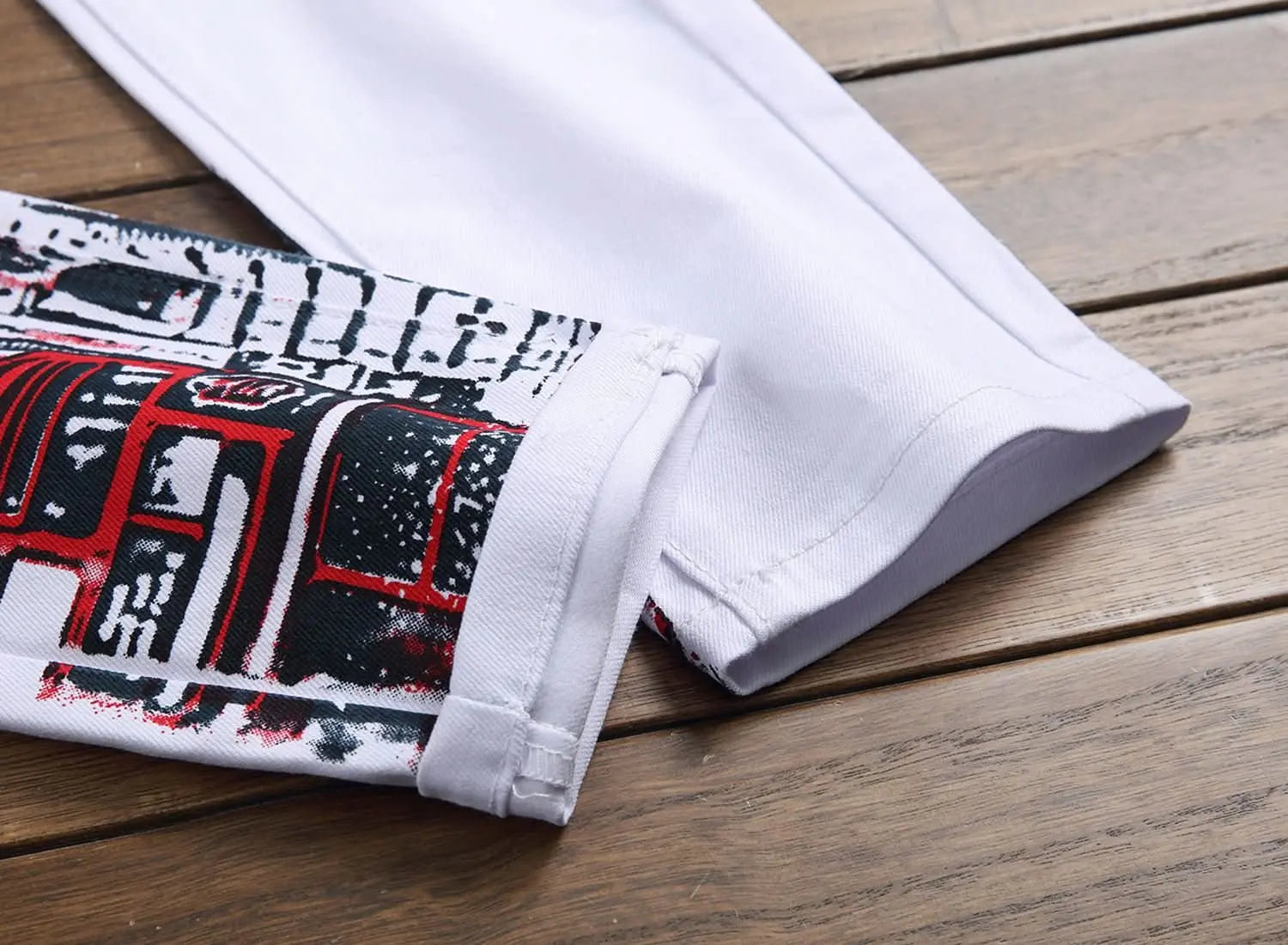 high-street-fashion-mens-jeans-0-around-the-world-in-a-rush-2247384