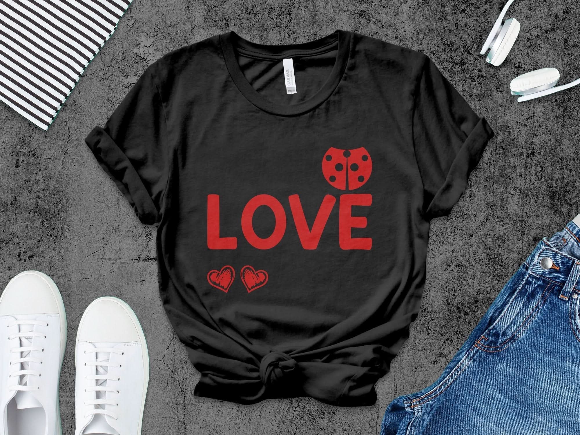 miss-love-bug-around-the-world-in-a-rush-5491773