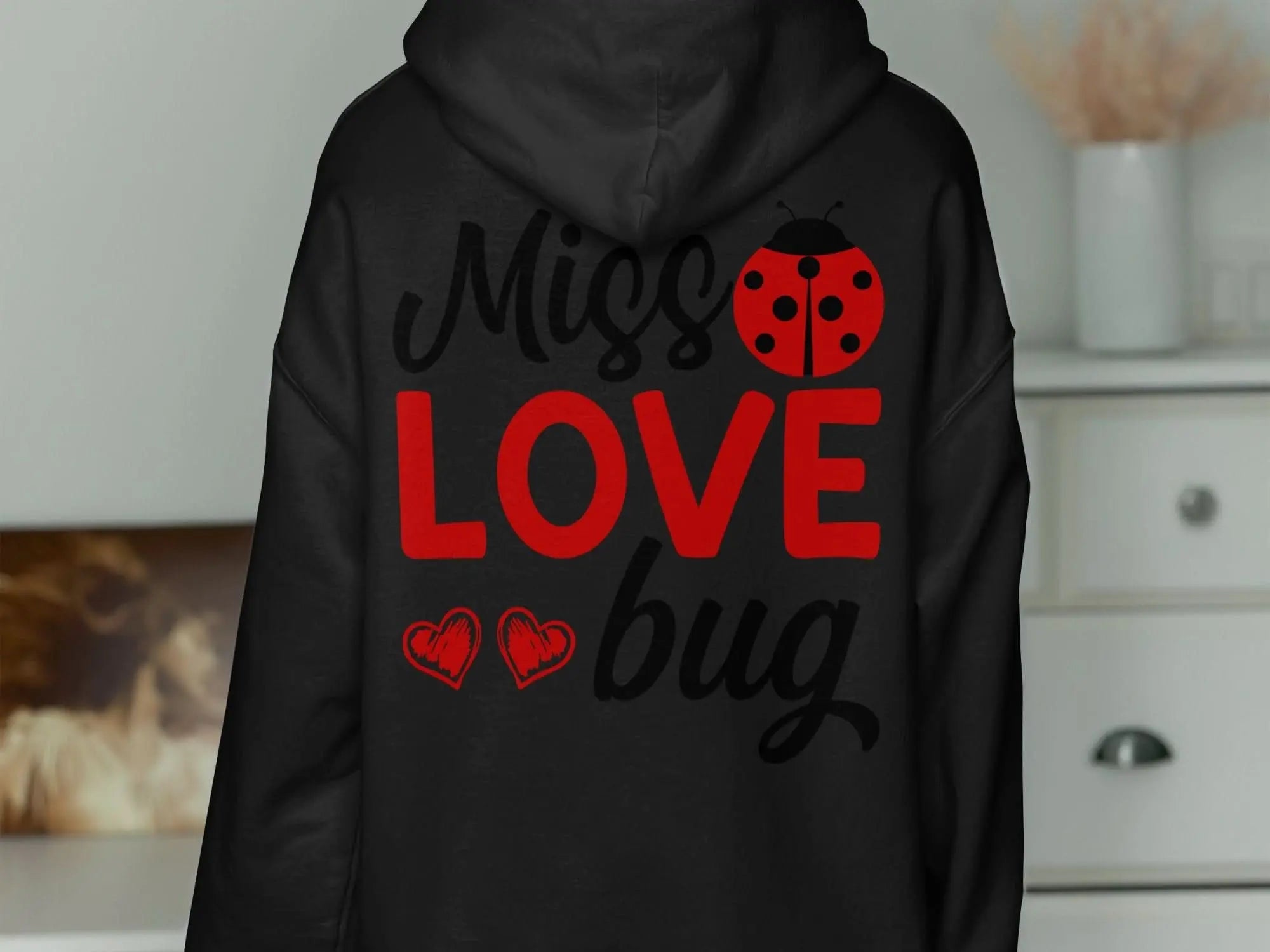 miss-love-bug-around-the-world-in-a-rush-8765230