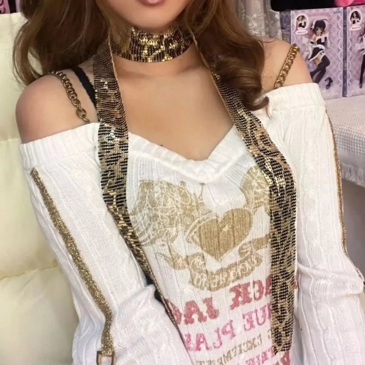 sequin-glamour-scarf-around-the-world-in-a-rush-3603168