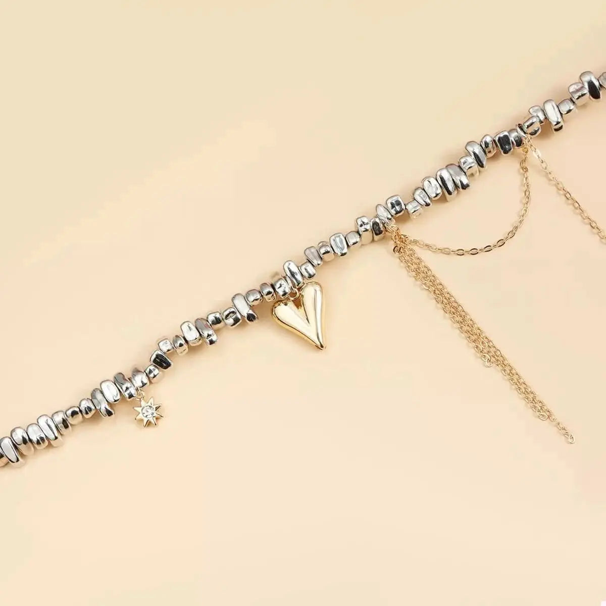 silver-plated-heart-necklace-around-the-world-in-a-rush-1544194