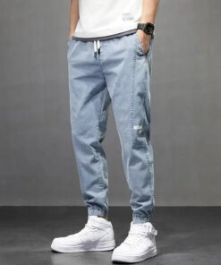 stretch-black-jeans-for-men-0-around-the-world-in-a-rush-7717528