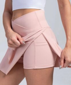 yoga-shorts-0-around-the-world-in-a-rush-5421118
